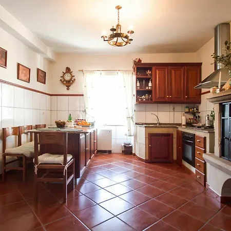 104226 House In * Carnota